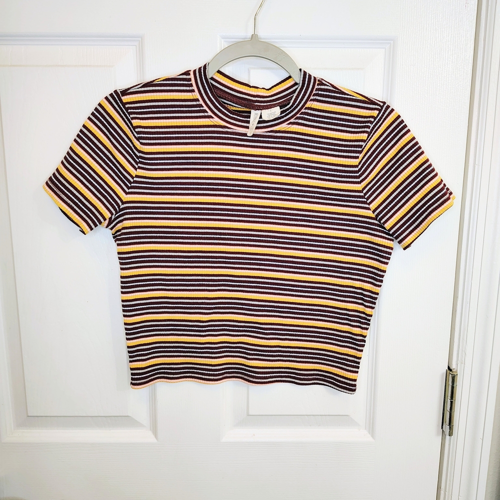 Sky and Sparrow Y2K Crop Top T-Shirt Red Yellow Short Sleeve Retro Indie Size L